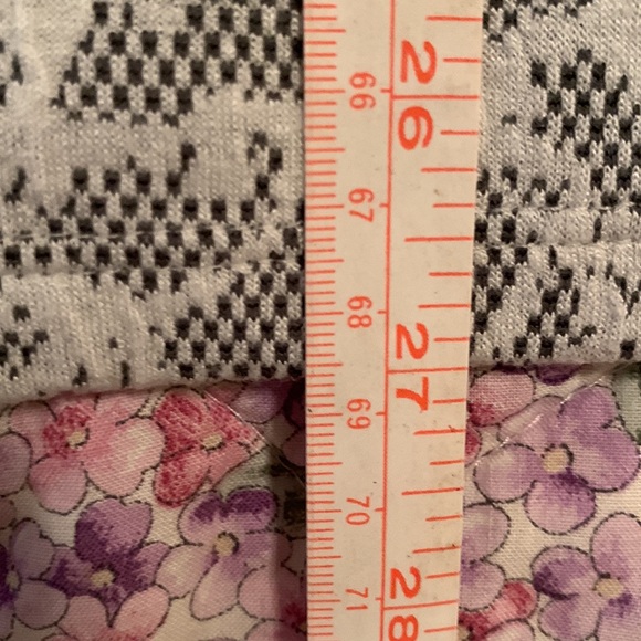 Croft & Barrow 3/4 sleeve with a cuff. Size L. - Picture 11 of 11